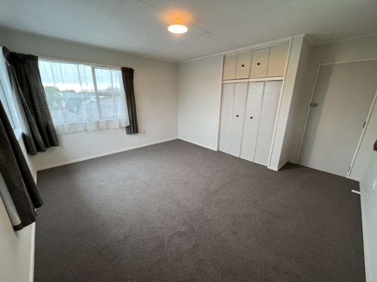 167 Highbury ave West End_9