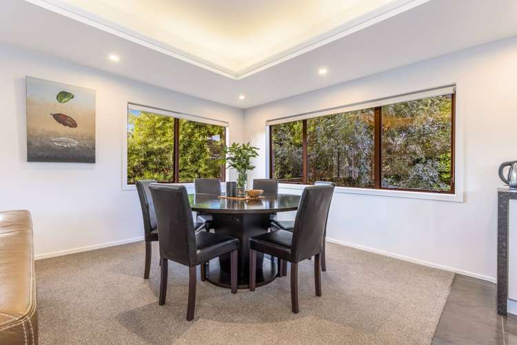 10 Coldham Crescent Saint Johns_8