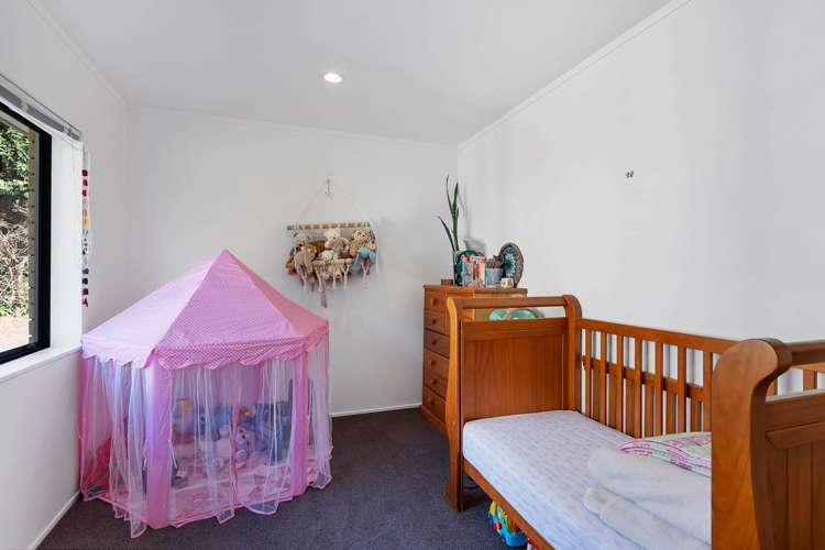 2123 Awhitu Road Pollok_24