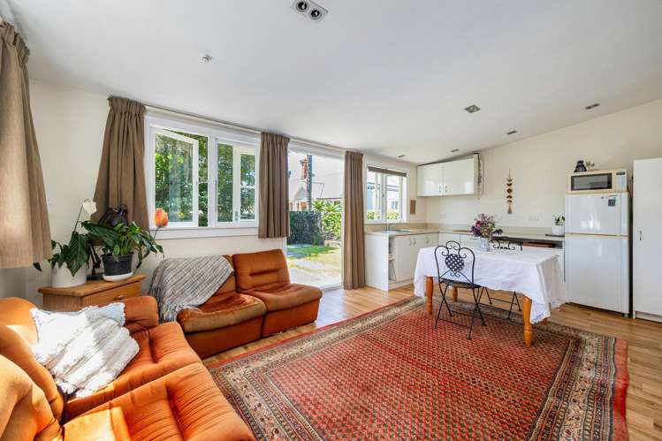 707 & 707B New North Road Mount Albert_32