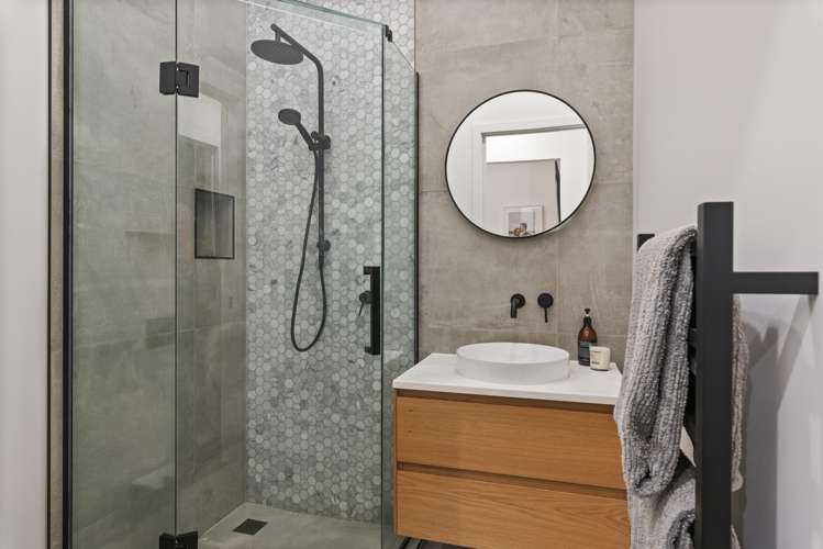 31 James Paige Lane Riverhead_14