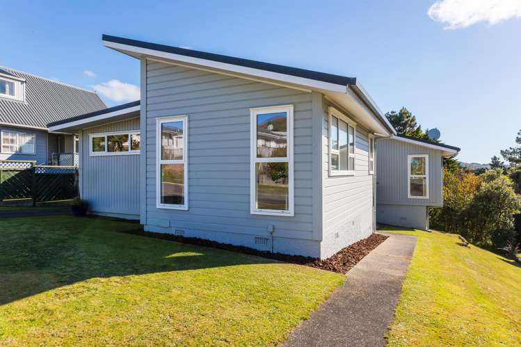 8 Japonica Crescent Ranui Heights_21