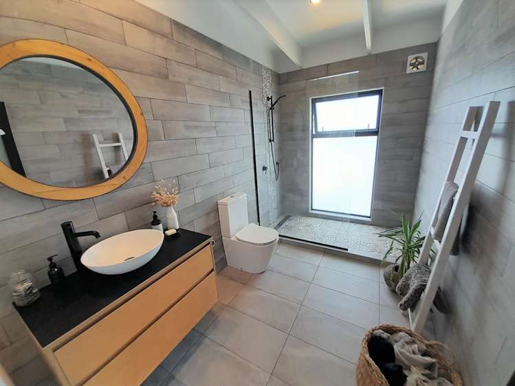 143 Ngaio Drive Matarangi_5