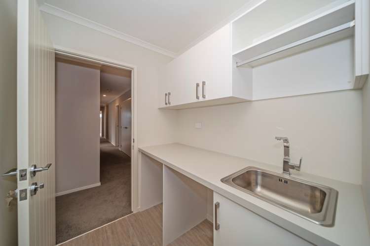 5 Oakmont Crescent Waiwhakaiho_13