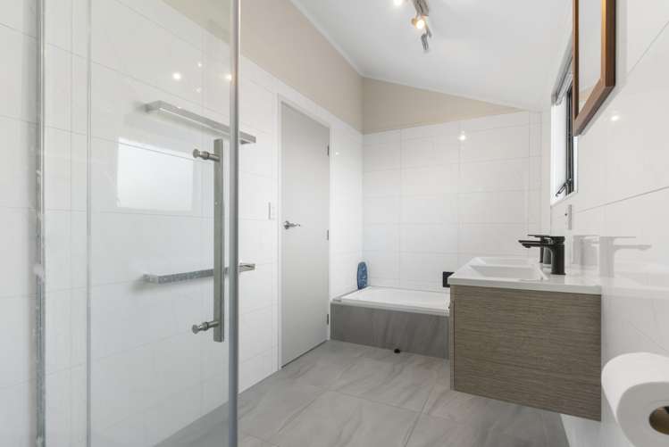 102 Chelsea View Drive Chatswood_16