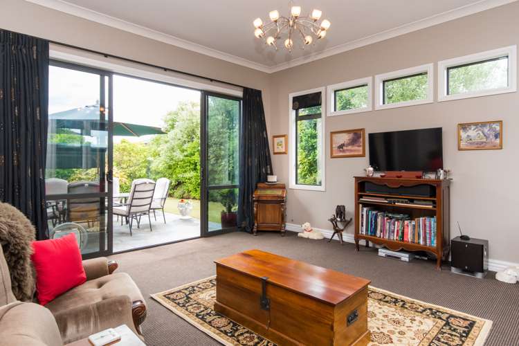 17 Hunter Drive Awatoto_9