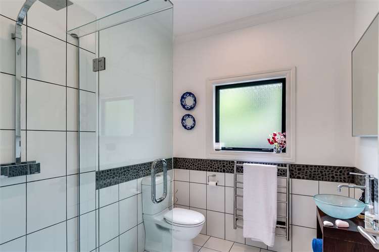 10 Outlook Terrace Taradale_10