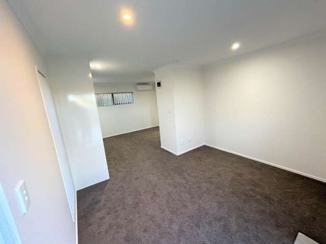 24d Roberts Road Te Atatu South_4