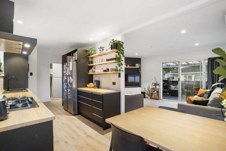 6 Lauris Place Birkdale_11