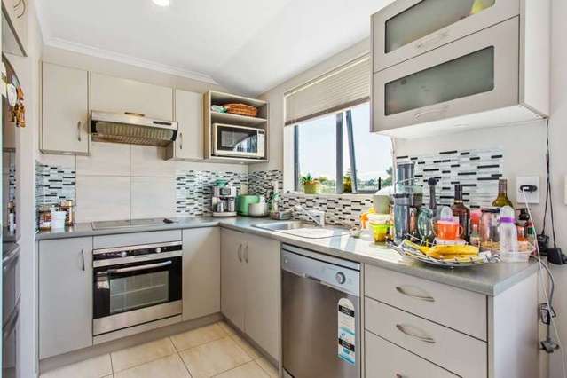 72 Coxhead Road Manurewa_2