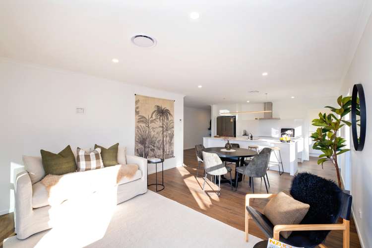 76 Pelorus Avenue Poraiti_12