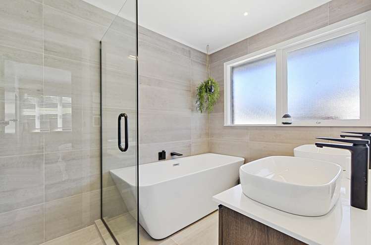 34a Seacliffe Road Hillsborough_15