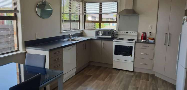 7 Kauri Crescent Matamata_3