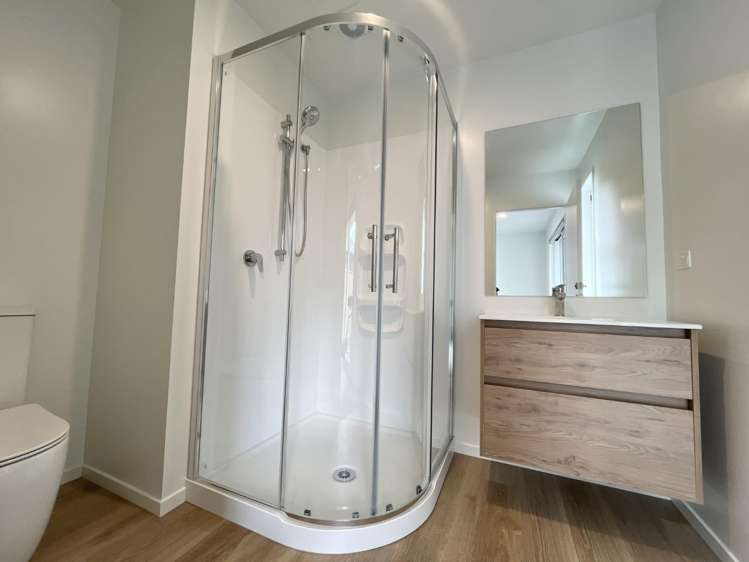 15 Campbell Drive 1476_10