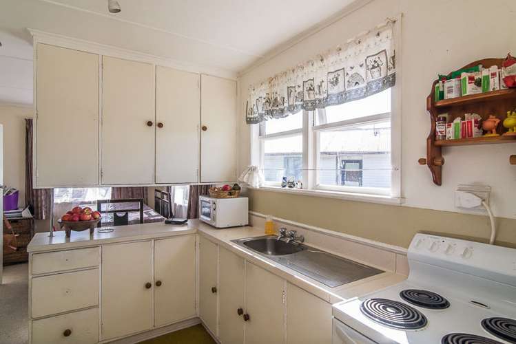 133 Sievers Grove Cannons Creek_10