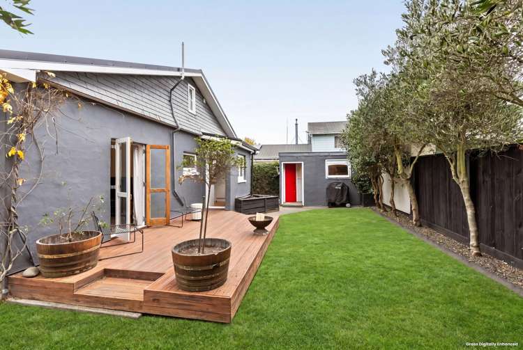 2 Earl Street Hillsborough_14