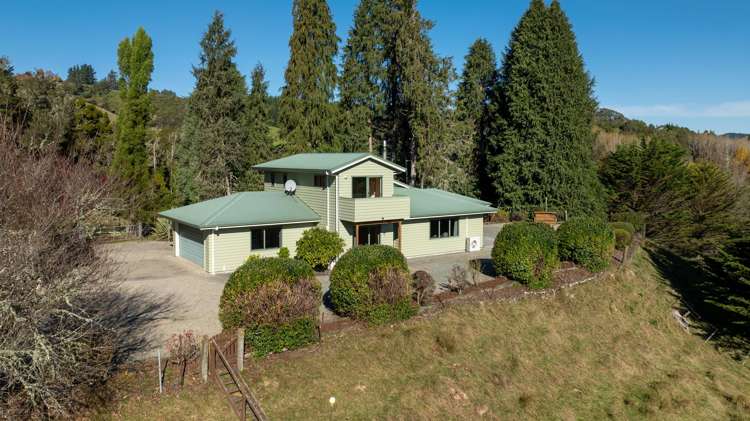 841 Waiwhero Road Ngatimoti_16