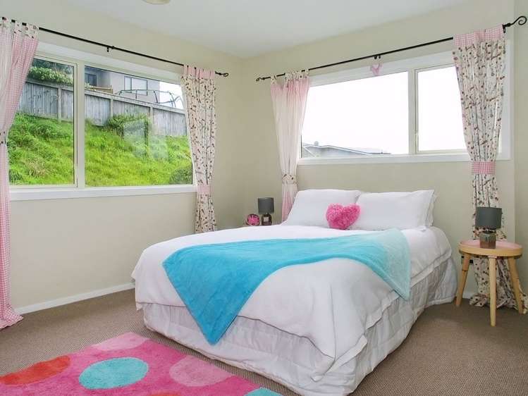 4 Dusky Crescent Aotea_16