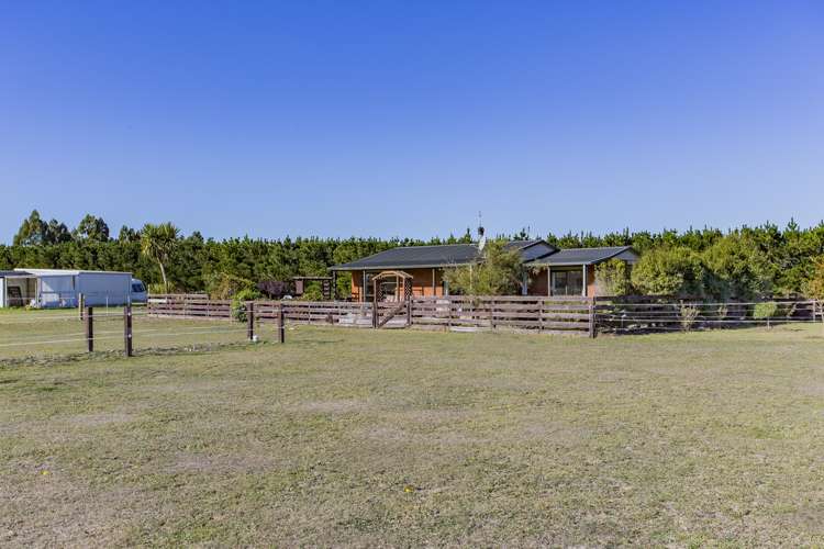 651 Downs Road West Eyreton_14