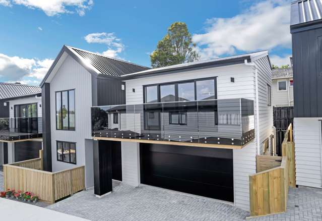 Double Garage Home in Rangitoto Zone