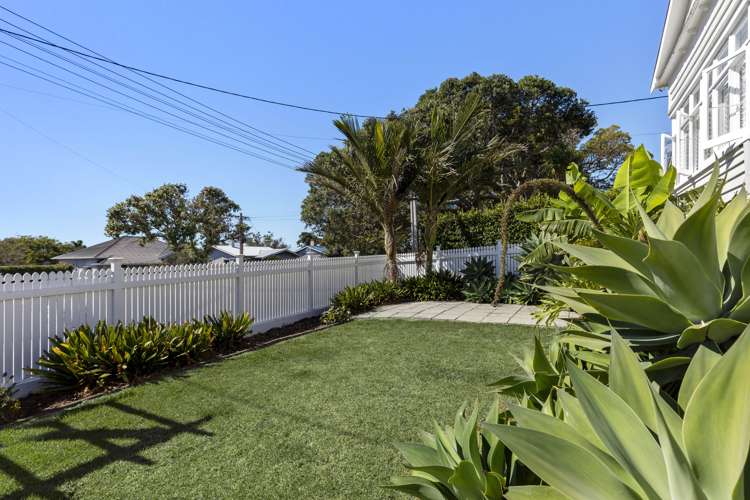 29 Aramoana Avenue Devonport_7