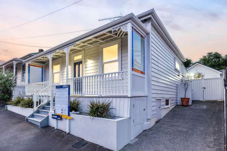 17 Owens Road Devonport_14