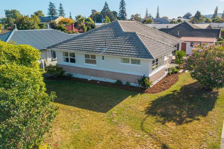 38 Willow Avenue Stoke_18