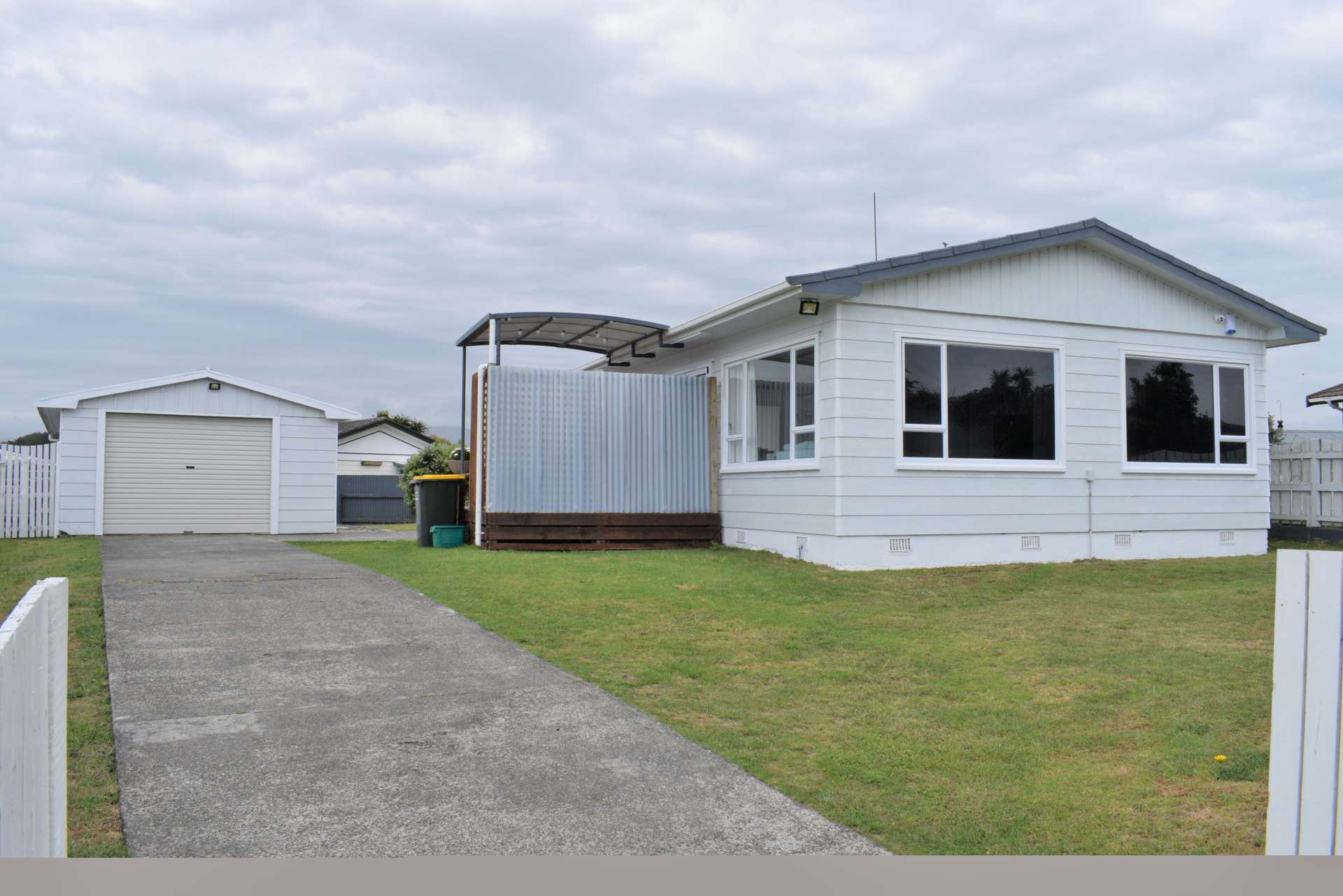 52 Norfolk Crescent Otaki Beach_0