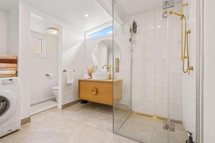 28-30 Haven Street Moeraki_15