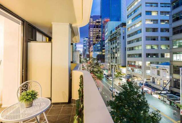 6D/62 Queen Street City Centre_1