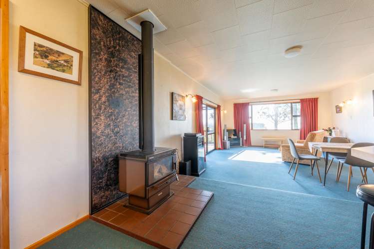 16 Coronation Street Moeraki_9