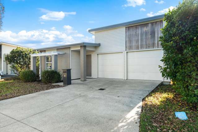 Affordable Single Level in Addison Must SELL!