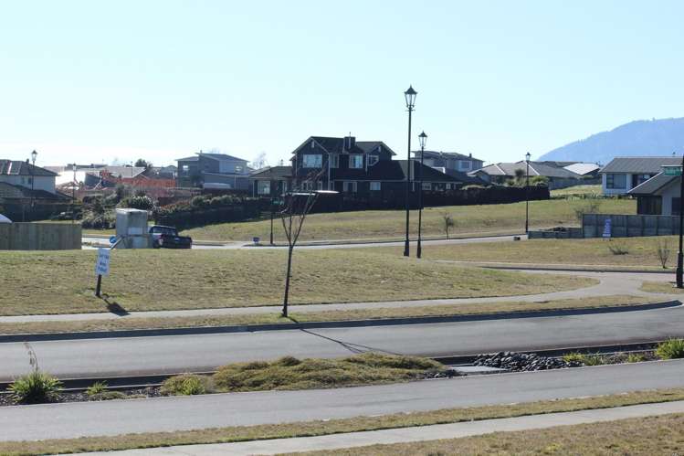 1 Facilita Avenue Wharewaka_1