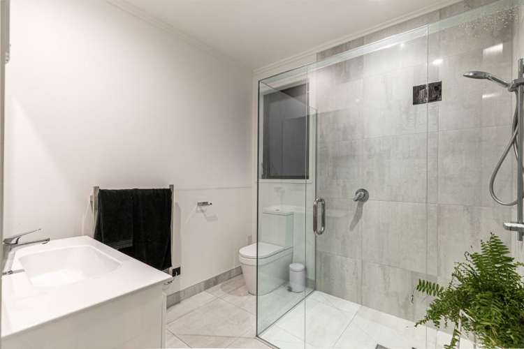 32a Bernard Magnus Lane Greenhithe_9