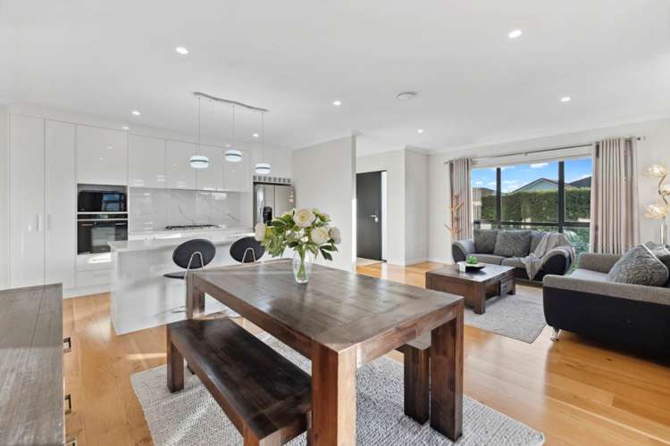 14 Lavey Road Flat Bush_8