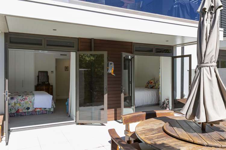 12/88 Lake Terrace Taupo_19