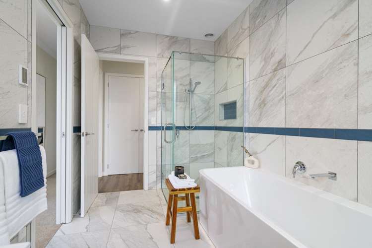 23 Hyatt Close Leamington_12