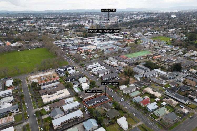 2/54a Cook Street 1074_13