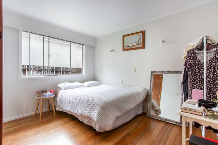 2/73 Vodanovich Road Te Atatu South_9