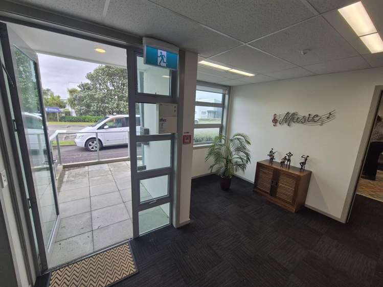 Unit 1, 2 Ake Ake Place Otaki_3