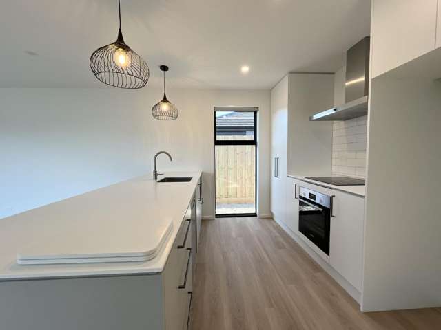 2 Maple Lane 11103_2
