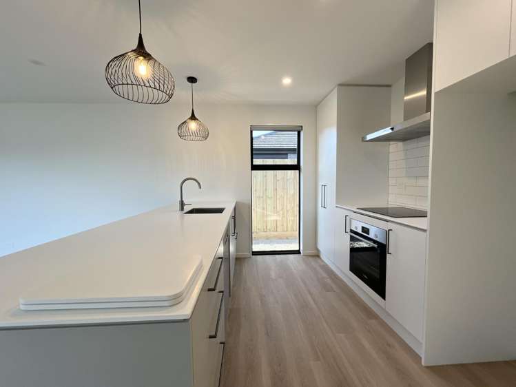 2 Maple Lane 11103_2