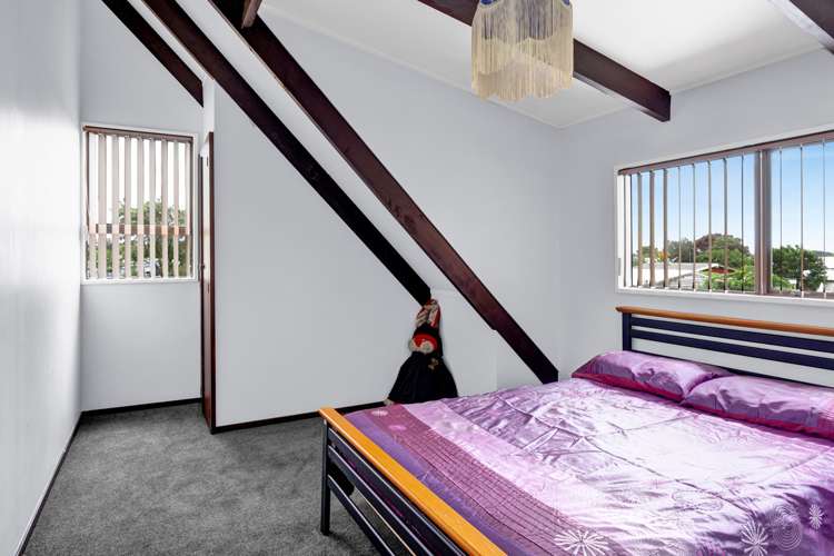 8 Von Tempsky Street Normanby_13