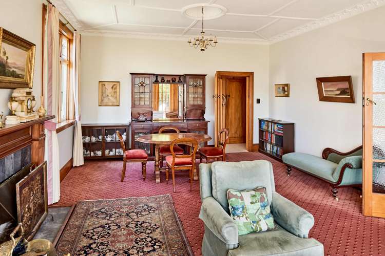 35 Marine Parade Eastbourne_6