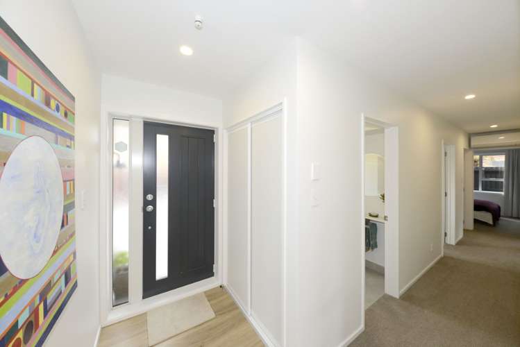 2/11 Ludecke Place Sockburn_6