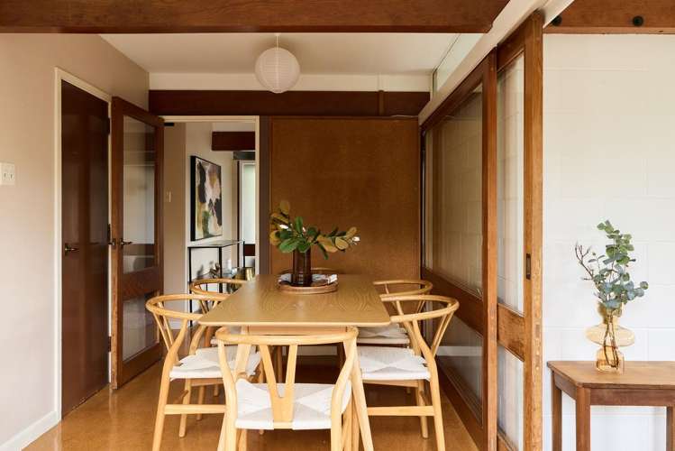 110 Huntsbury Avenue Huntsbury_14