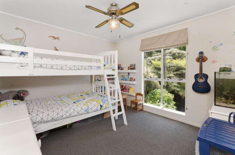 16 Dawnhaven Drive Te Atatu Peninsula_9