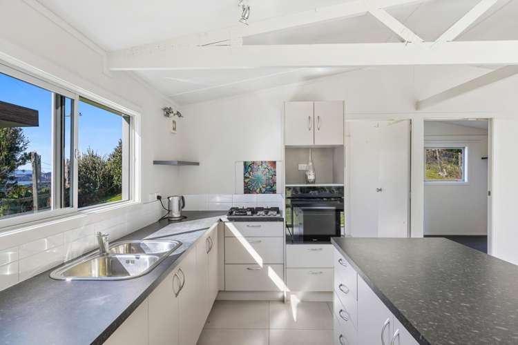 11 Ngarewa Drive Mahurangi West_10