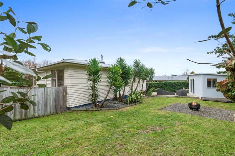 17 Pandora Avenue Westbrook_10