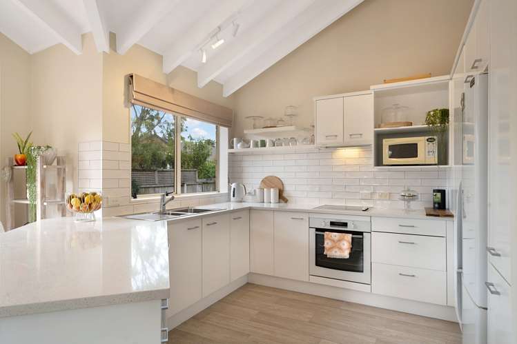 6 Graven Court Henderson_12